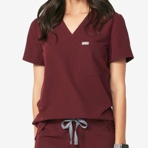 FIGS Catarina One Pocket Scrub Top